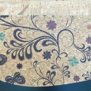 Beautiful cork purse crossbody with 5 pockets